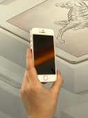 iPhone 5s 16Gb золотой б/у